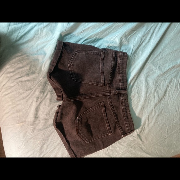 Women’s H&M black Jean shorts - Picture 3 of 5